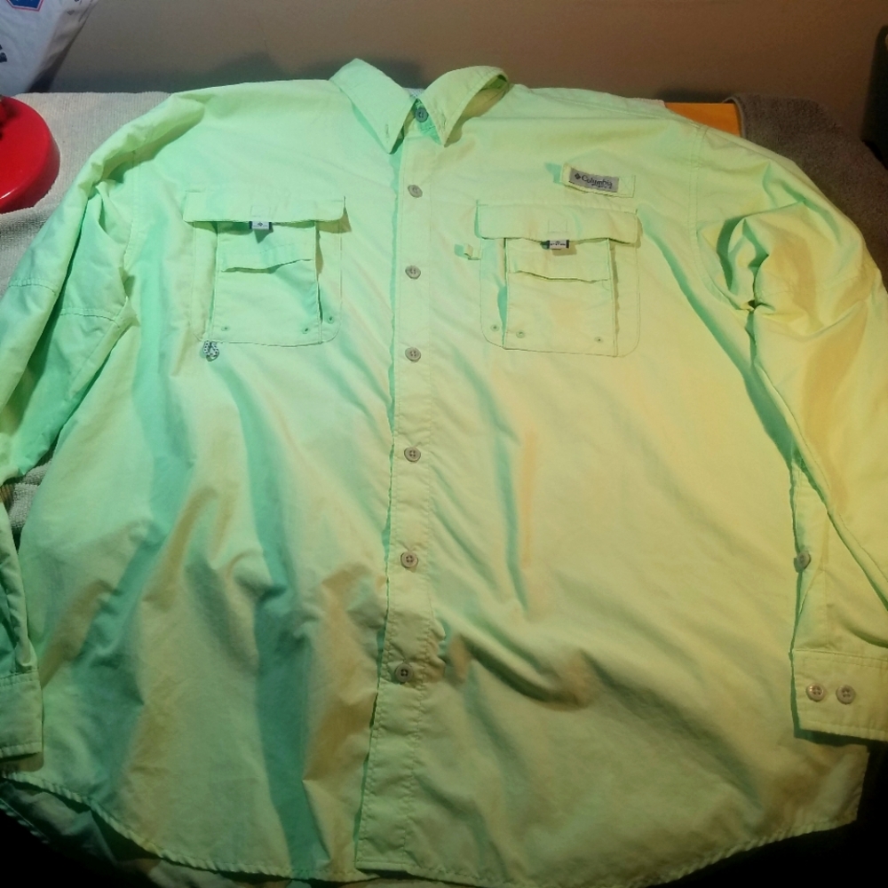 Columbia XL men's, performance fishing button up
